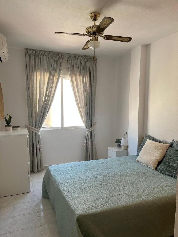 Apatrament Torrevieja Lägenhet Exteriör bild