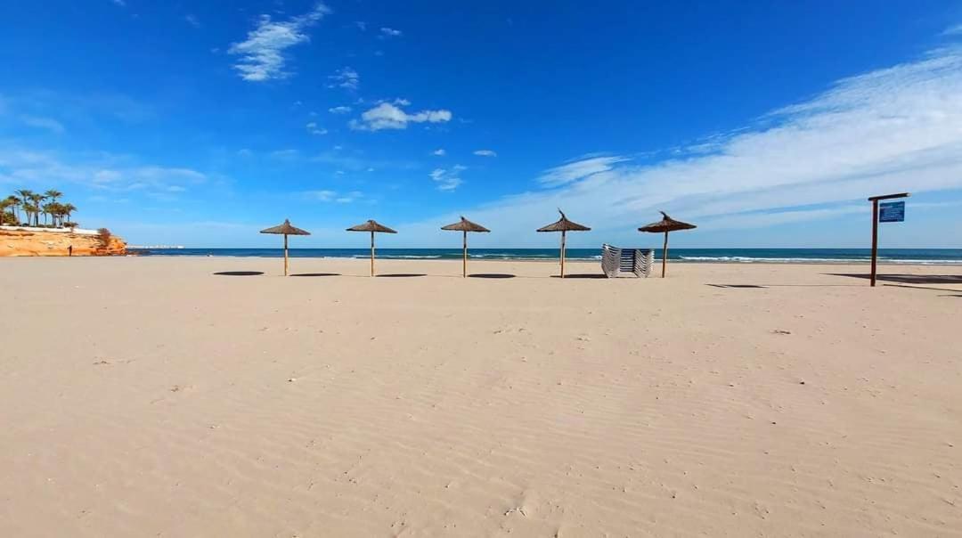 Apatrament Torrevieja Lägenhet Exteriör bild
